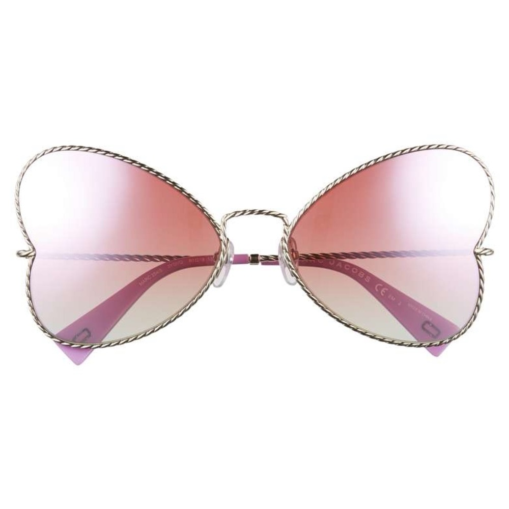 Marc Jacob’s Heart-Shaped Pink Sunglasses